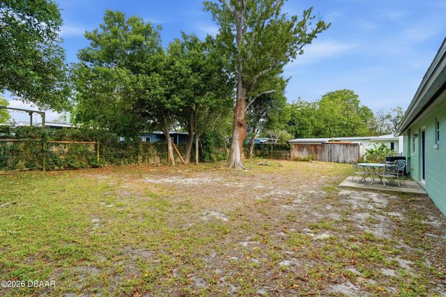 1528 Valencia Avenue, Daytona Beach, FL 32117