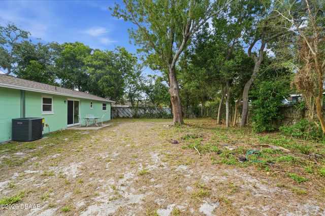 1528 Valencia Avenue, Daytona Beach, FL 32117