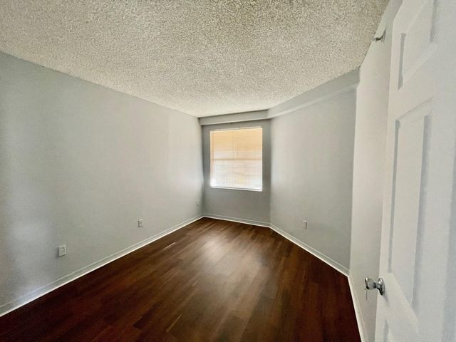 9615 NW 1st Court 10-202, Pembroke Pines, FL 33024