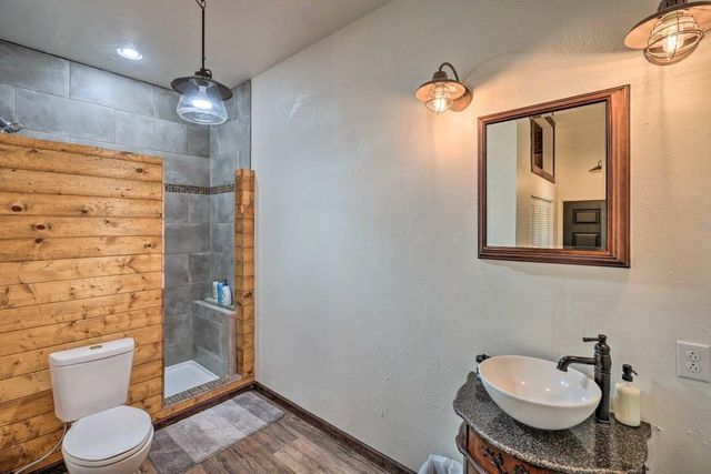 2000 Faith Lynn Ln, Valley Springs, CA 95252