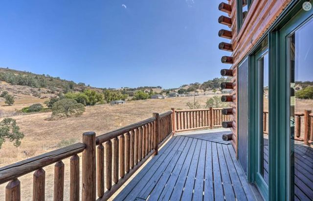 2000 Faith Lynn Ln, Valley Springs, CA 95252