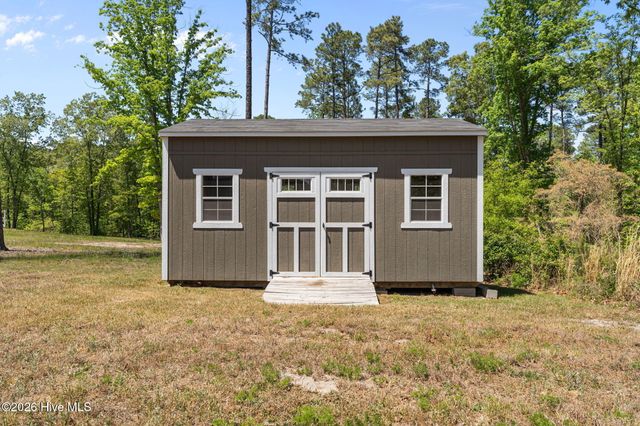 4025 Silver Lane, West End, NC 27376