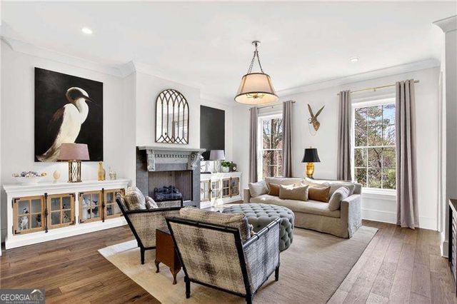 1072 Green Street, Roswell, GA 30075