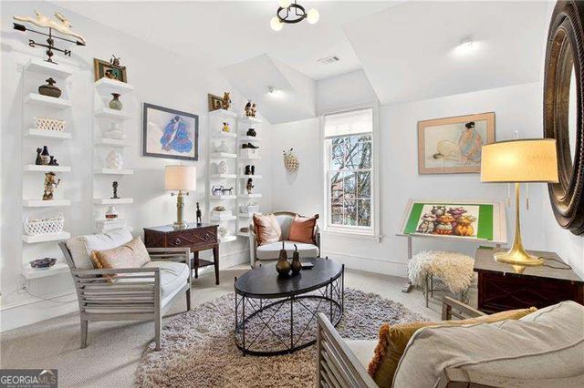 1072 Green Street, Roswell, GA 30075