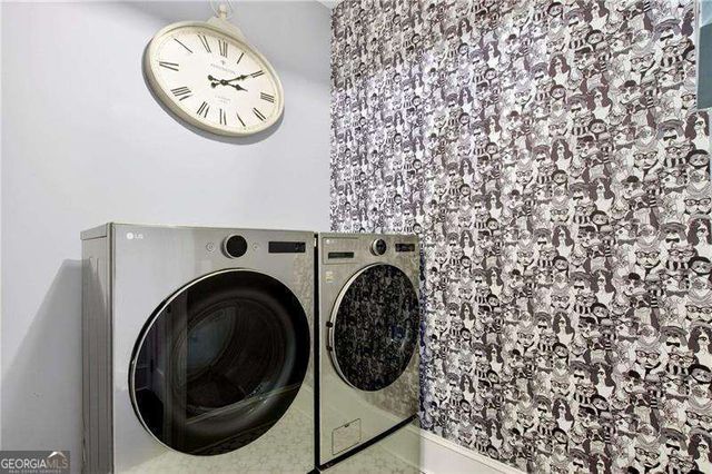 1072 Green Street, Roswell, GA 30075