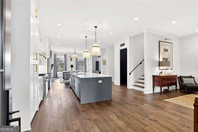 1072 Green Street, Roswell, GA 30075