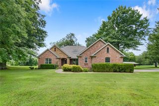 210 Lee Ann, Prairie Grove, AR 72753