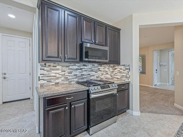 8701 W Hanbury Road, Marana, AZ 85653