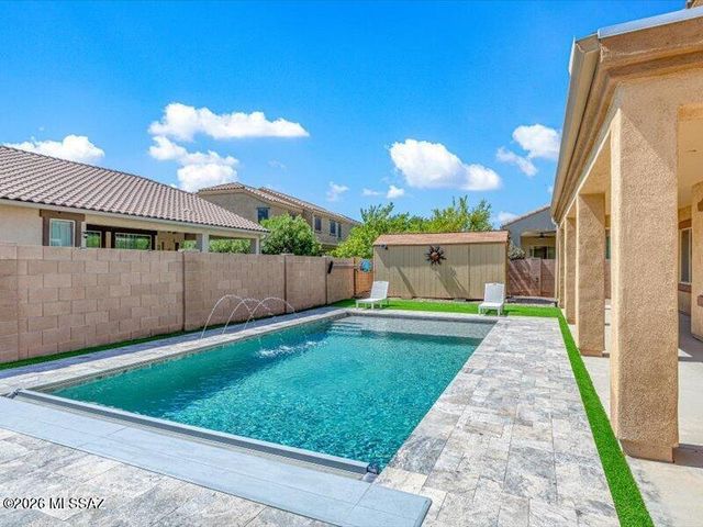 8701 W Hanbury Road, Marana, AZ 85653