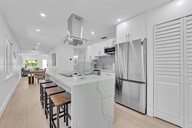 1960 Riverside Dr, Fort Lauderdale, FL 33312