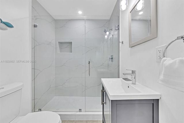 1960 Riverside Dr, Fort Lauderdale, FL 33312