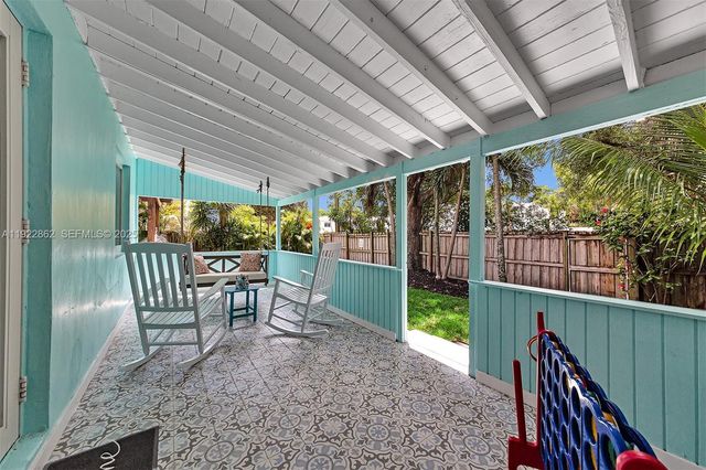 1960 Riverside Dr, Fort Lauderdale, FL 33312