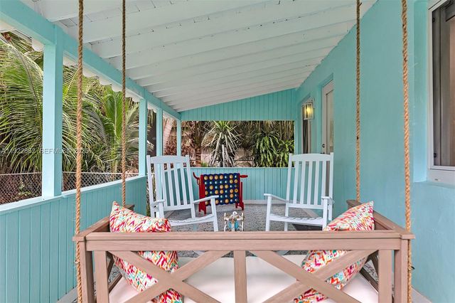 1960 Riverside Dr, Fort Lauderdale, FL 33312