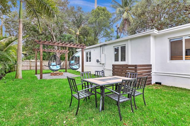 1960 Riverside Dr, Fort Lauderdale, FL 33312