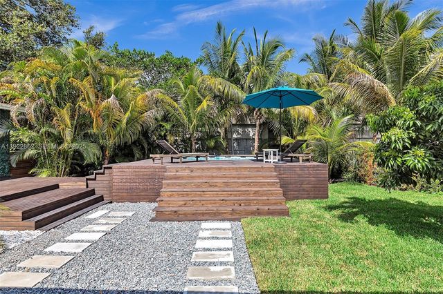 1960 Riverside Dr, Fort Lauderdale, FL 33312