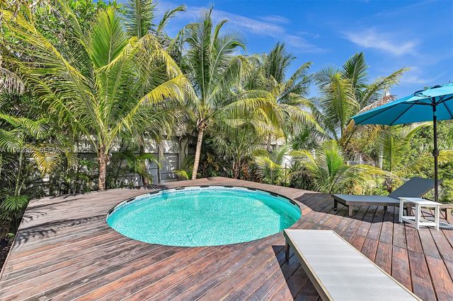 1960 Riverside Dr, Fort Lauderdale, FL 33312