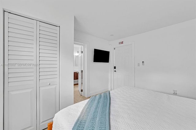 1960 Riverside Dr, Fort Lauderdale, FL 33312