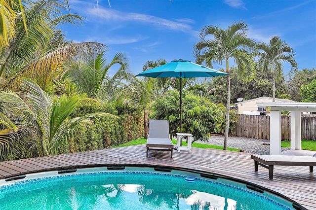 1960 Riverside Dr, Fort Lauderdale, FL 33312