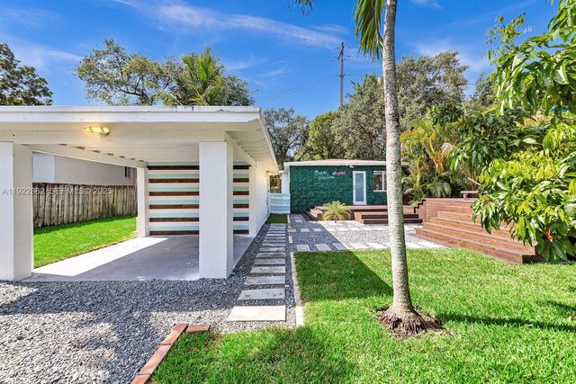 1960 Riverside Dr, Fort Lauderdale, FL 33312