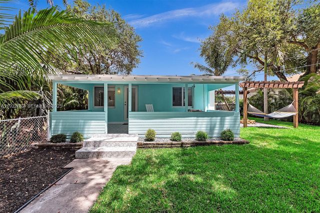 1960 Riverside Dr, Fort Lauderdale, FL 33312