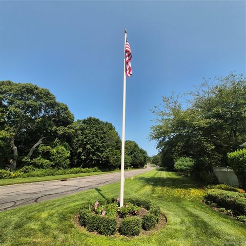 2501 Willow Pond Drive, Riverhead, NY 11901