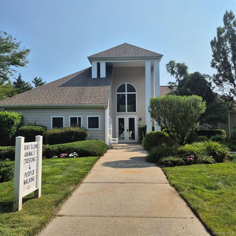 2501 Willow Pond Drive, Riverhead, NY 11901