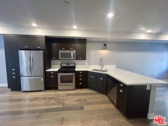 2980 Ripple Place 102, Los Angeles, CA 90039