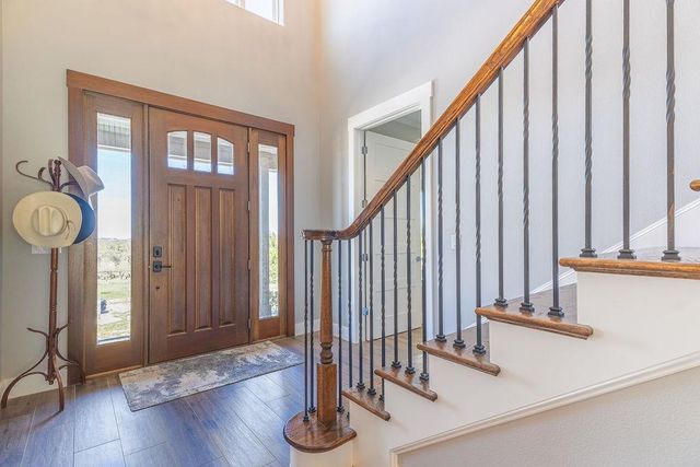 1051 Trailhead CIR, Dripping Springs, TX 78620