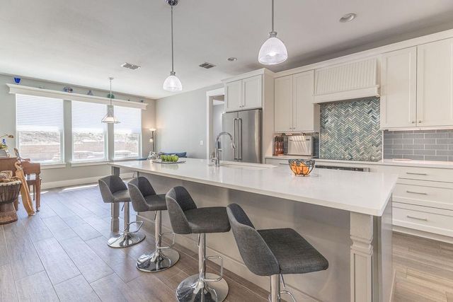 1051 Trailhead CIR, Dripping Springs, TX 78620