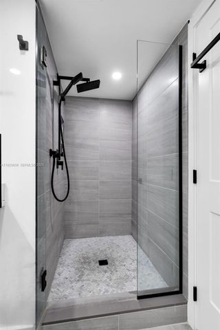 2500 Parkview Dr 2102, Hallandale Beach, FL 33009