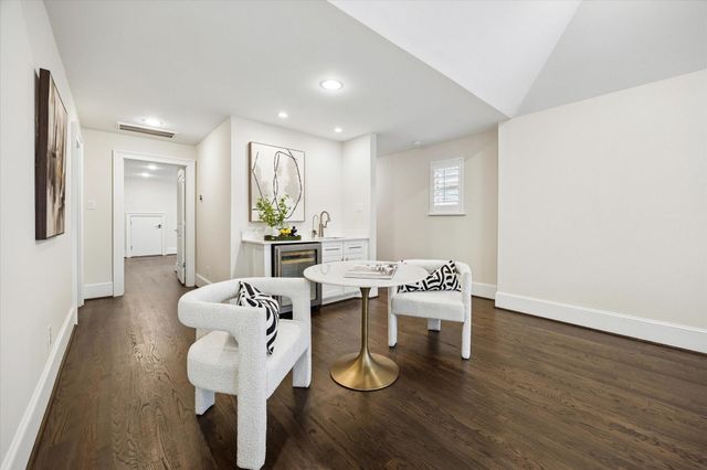 2111 Huldy Street, Houston, TX 77019