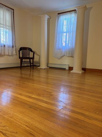73 Chestnut Circle, Randolph, MA 02368