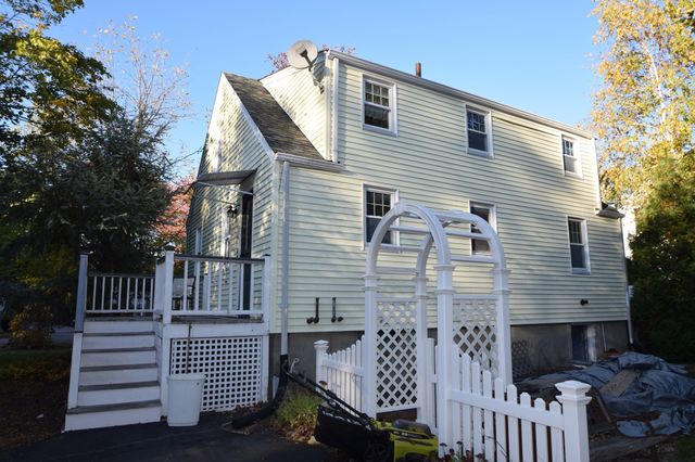 73 Chestnut Circle, Randolph, MA 02368