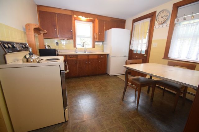 73 Chestnut Circle, Randolph, MA 02368