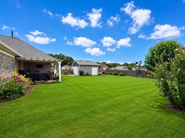 140 BREEZY LOOP E, Oakland, TN 38060