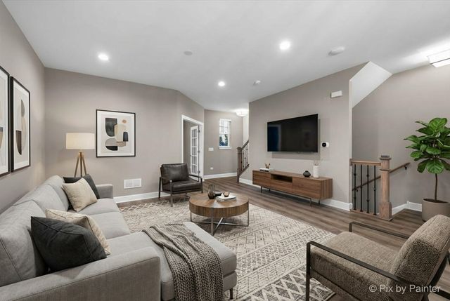 128 E Main Street, Cary, IL 60013