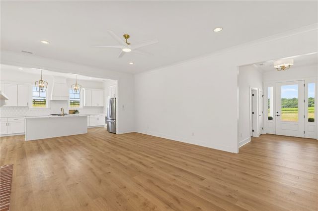 331 Dobbins Road, Townville, SC 29689