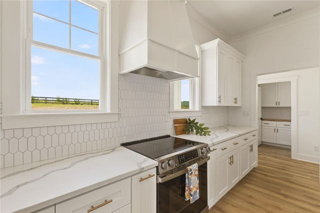 331 Dobbins Road, Townville, SC 29689