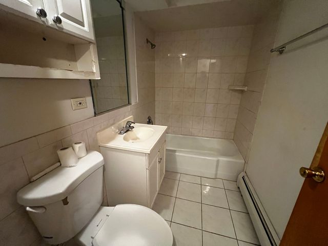 11903 Gregory Street 3, Blue Island, IL 60406