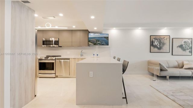 3 Grove Isle Dr C1407, Miami, FL 33133