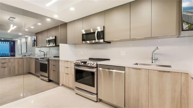 3 Grove Isle Dr C1407, Miami, FL 33133