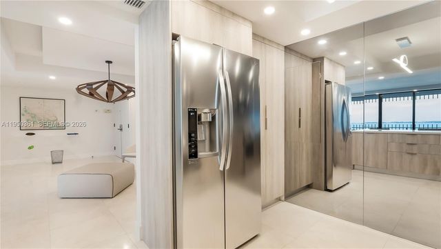 3 Grove Isle Dr C1407, Miami, FL 33133