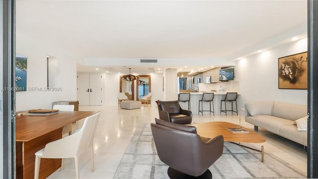 3 Grove Isle Dr C1407, Miami, FL 33133