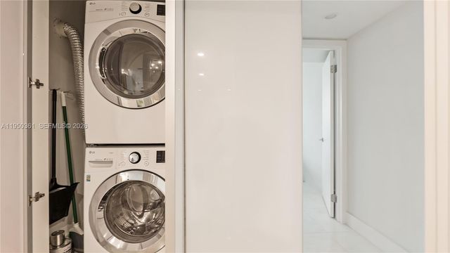 3 Grove Isle Dr C1407, Miami, FL 33133