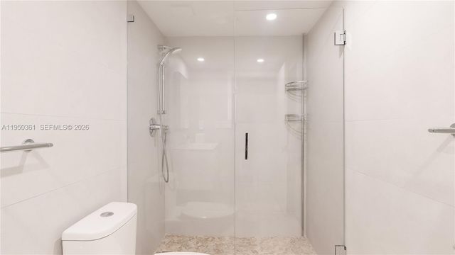 3 Grove Isle Dr C1407, Miami, FL 33133