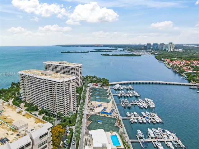 3 Grove Isle Dr C1407, Miami, FL 33133