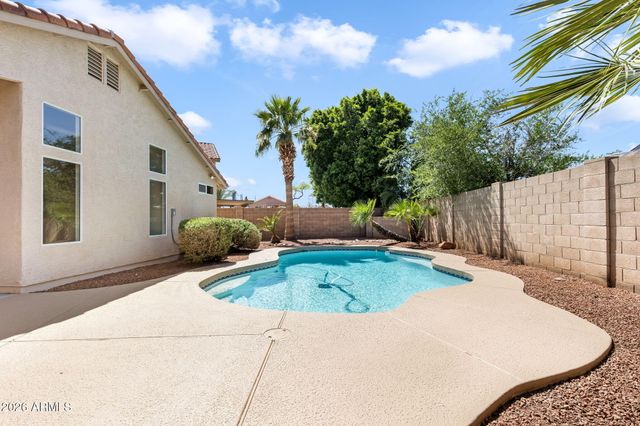 4176 W COLUMBINE Drive, Phoenix, AZ 85029