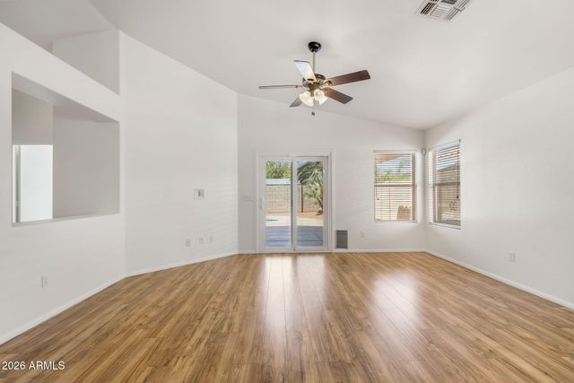 4176 W COLUMBINE Drive, Phoenix, AZ 85029