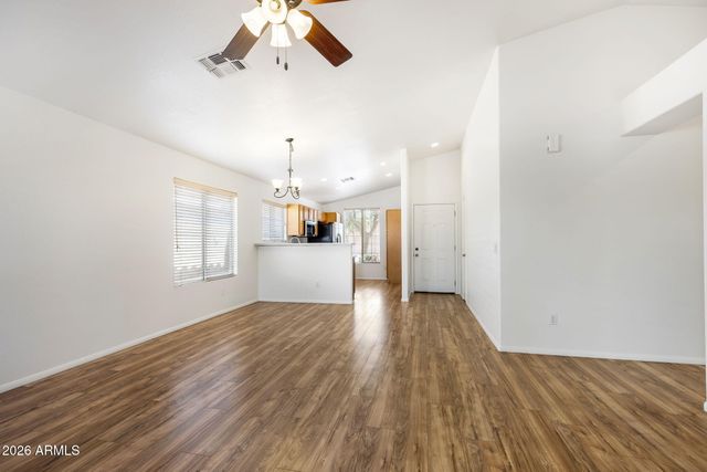4176 W COLUMBINE Drive, Phoenix, AZ 85029