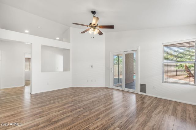 4176 W COLUMBINE Drive, Phoenix, AZ 85029